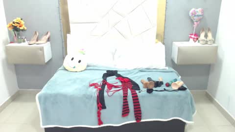 Snapshot of canella_hotx chatting on February 6, 2025, 5:30 pm Canela online show from February 6, 2025, 5:30 pm