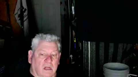 Snapshot of canoelicker69 chatting on January 17, 2026, 10:42 am canoelicker69 online show from January 17, 2026, 10:42 am