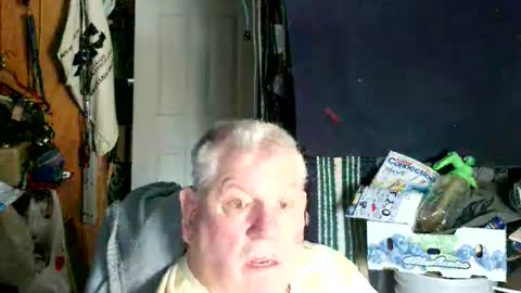 Snapshot of canoelicker69 chatting on February 15, 2026, 3:42 pm canoelicker69 online show from February 15, 2026, 3:42 pm