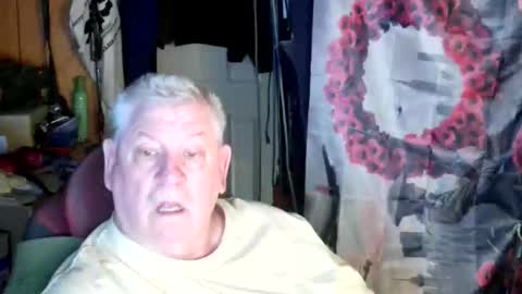 Snapshot of canoelicker69 chatting on May 1, 2026, 12:10 pm canoelicker69 online show from May 1, 2026, 12:10 pm