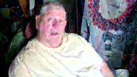 Snapshot of canoelicker69 chatting on May 17, 2026, 1:51 pm canoelicker69 online show from May 17, 2026, 1:51 pm