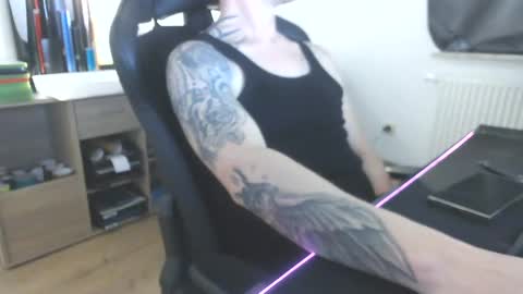 Chriz online show from December 2, 2024, 5:37 pm