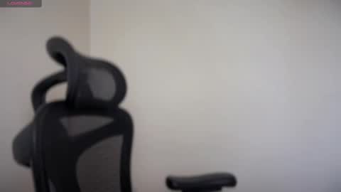 Emma online show from March 3, 2025, 1:42 pm