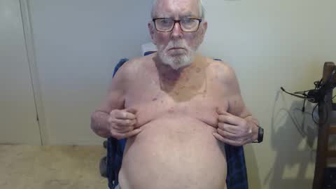 capt5105 online show from April 13, 2026, 10:59 pm