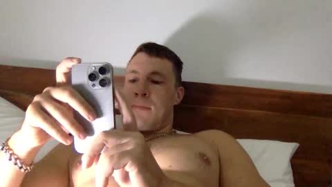 Snapshot of capt_oliver chatting on September 30, 2025, 4:28 am follow my twitter  online show from September 30, 2025, 4:28 am