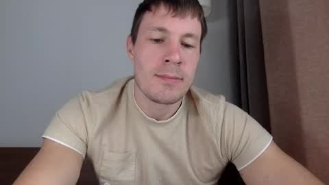 Snapshot of capt_oliver chatting on March 28, 2026, 4:01 am follow my twitter online show from March 28, 2026, 4:01 am
