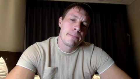 Snapshot of capt_oliver chatting on March 31, 2026, 1:22 pm follow my twitter online show from March 31, 2026, 1:22 pm