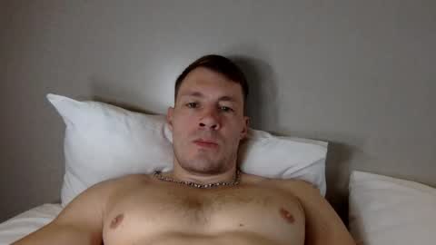 Snapshot of capt_oliver chatting on April 10, 2026, 7:46 am follow my twitter online show from April 10, 2026, 7:46 am