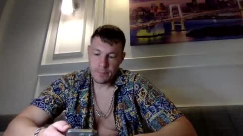 Snapshot of capt_oliver chatting on April 14, 2026, 8:09 am follow my twitter online show from April 14, 2026, 8:09 am