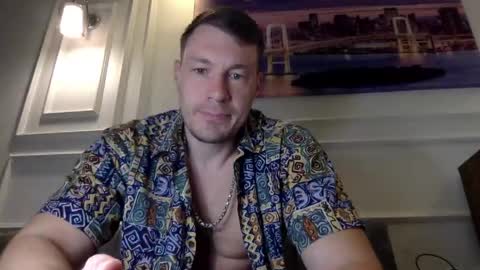 Snapshot of capt_oliver chatting on April 15, 2026, 6:53 am follow my twitter online show from April 15, 2026, 6:53 am