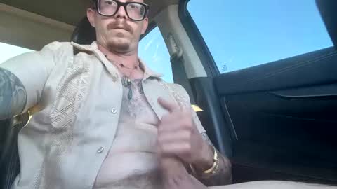 Snapshot of captaincumgun chatting on October 9, 2025, 10:19 pm Captaincumgun online show from October 9, 2025, 10:19 pm