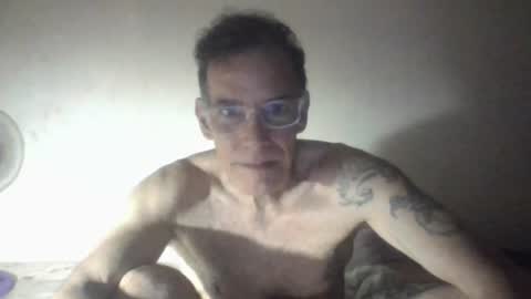 Snapshot of captainfox_ chatting on July 14, 2026, 2:05 am captainfox_ online show from July 14, 2026, 2:05 am