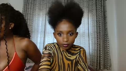 Snapshot of carababey chatting on February 15, 2025, 9:27 am carababey online show from February 15, 2025, 9:27 am