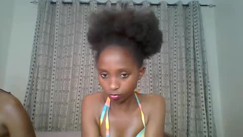 Snapshot of carababey chatting on February 21, 2025, 3:23 am carababey online show from February 21, 2025, 3:23 am