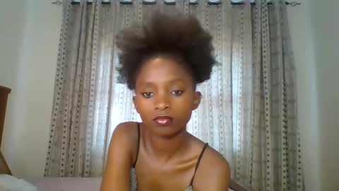 Snapshot of carababey chatting on February 23, 2025, 8:28 am carababey online show from February 23, 2025, 8:28 am