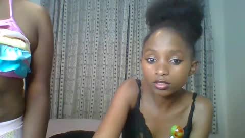 Snapshot of carababey chatting on February 24, 2025, 5:09 pm carababey online show from February 24, 2025, 5:09 pm