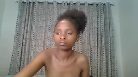 Snapshot of carababey chatting on February 27, 2025, 11:48 pm carababey online show from February 27, 2025, 11:48 pm