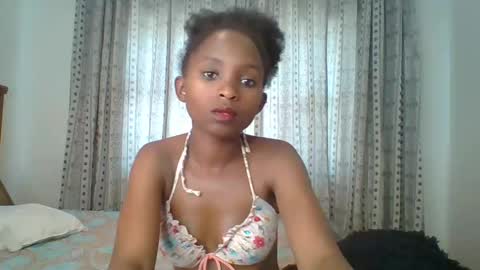 Snapshot of carababey chatting on February 28, 2025, 11:25 am carababey online show from February 28, 2025, 11:25 am