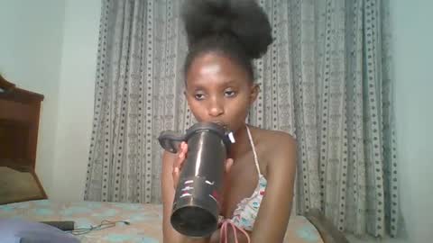 Snapshot of carababey chatting on March 3, 2025, 2:47 am carababey online show from March 3, 2025, 2:47 am