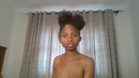 Snapshot of carababey chatting on March 3, 2025, 8:27 am carababey online show from March 3, 2025, 8:27 am