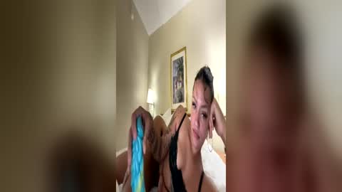 caramelmami26 online show from June 14, 2026, 1:35 pm