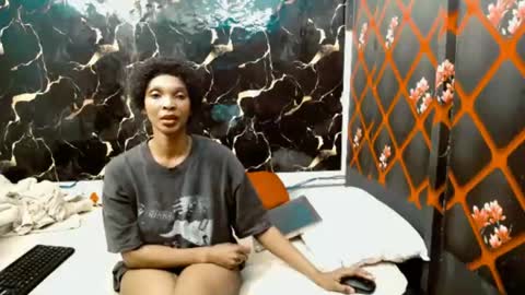 Snapshot of caramelminxx_ chatting on July 12, 2026, 7:32 am caramelminxx_ online show from July 12, 2026, 7:32 am