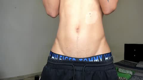 Carlos and Cristian  online show from February 5, 2025, 11:39 pm