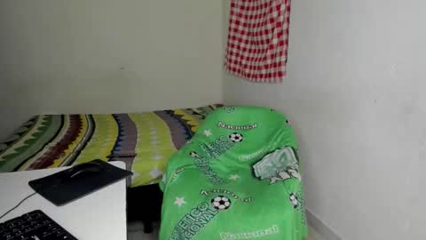 Carlos and Cristian  online show from March 15, 2026, 4:07 am