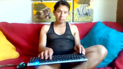 cardu8873 online show from January 12, 2025, 4:18 pm