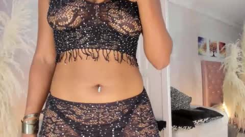 cardykambell online show from November 25, 2025, 4:56 am