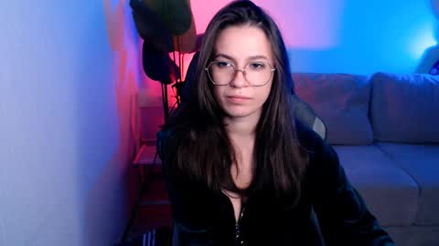 Snapshot of care_sensual chatting on October 17, 2025, 1:20 am Mary online show from October 17, 2025, 1:20 am