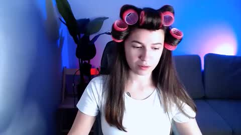 Snapshot of care_sensual chatting on November 30, 2025, 10:14 pm Mary online show from November 30, 2025, 10:14 pm