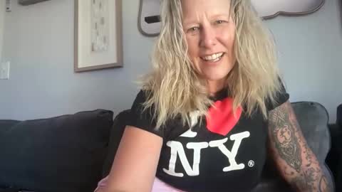 carebear5719 online show from March 20, 2026, 5:07 pm