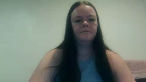 carinabro10 online show from September 29, 2025, 3:22 am
