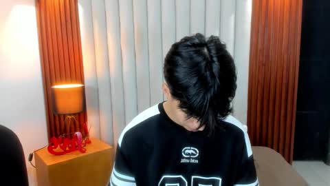 Snapshot of carl_dixon chatting on October 18, 2025, 7:47 pm carl_dixon online show from October 18, 2025, 7:47 pm