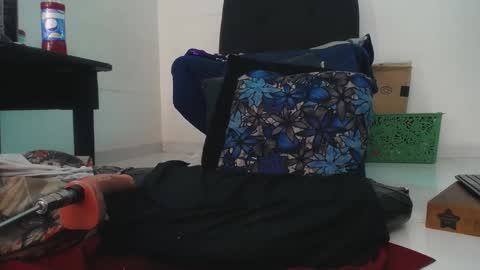 carla_prestige online show from February 24, 2025, 4:36 pm