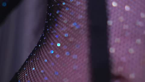 CarlaGavin online show from December 6, 2024, 3:33 pm