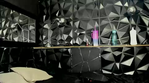 carlamarrinson online show from February 10, 2025, 9:25 am