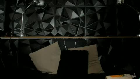 carlamarrinson online show from February 24, 2025, 1:31 pm