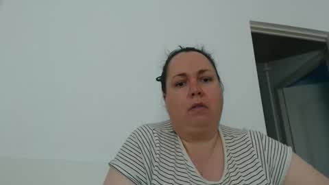 Carlaruth online show from April 17, 2026, 3:20 am