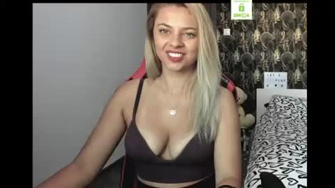 Snapshot of carlastacefun chatting on June 25, 2026, 4:34 am CarlaStaceFun online show from June 25, 2026, 4:34 am
