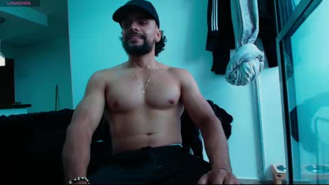 sebasfit online show from April 3, 2026, 8:51 pm