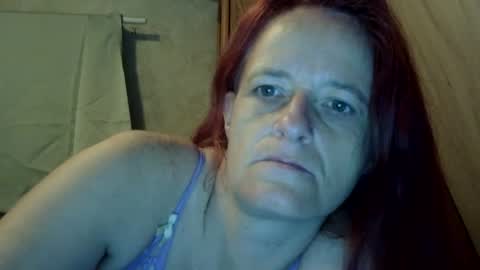 carleeswoman08 online show from December 9, 2024, 1:24 pm