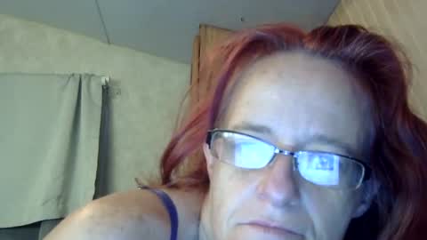 carleeswoman08 online show from December 13, 2024, 1:12 pm