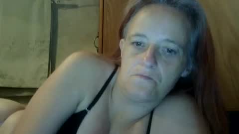 carleeswoman08 online show from October 20, 2025, 1:00 pm