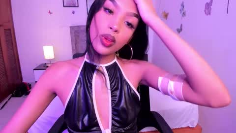carley lux online show from October 21, 2025, 3:35 pm