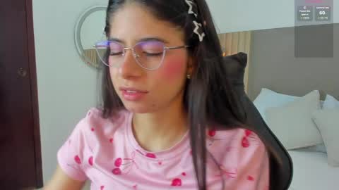 C A R L I N A online show from April 4, 2026, 12:35 pm