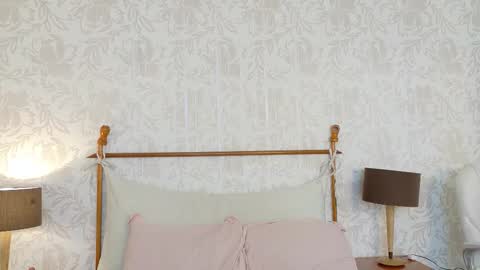 Snapshot of carline_jones chatting on February 21, 2026, 11:22 am Carline online show from February 21, 2026, 11:22 am