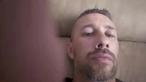 carlosrm440882 online show from April 11, 2026, 2:43 pm