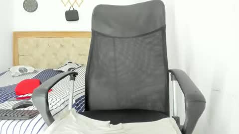 Snapshot of carlossmi01 chatting on September 26, 2025, 11:14 am carlossmi01 online show from September 26, 2025, 11:14 am